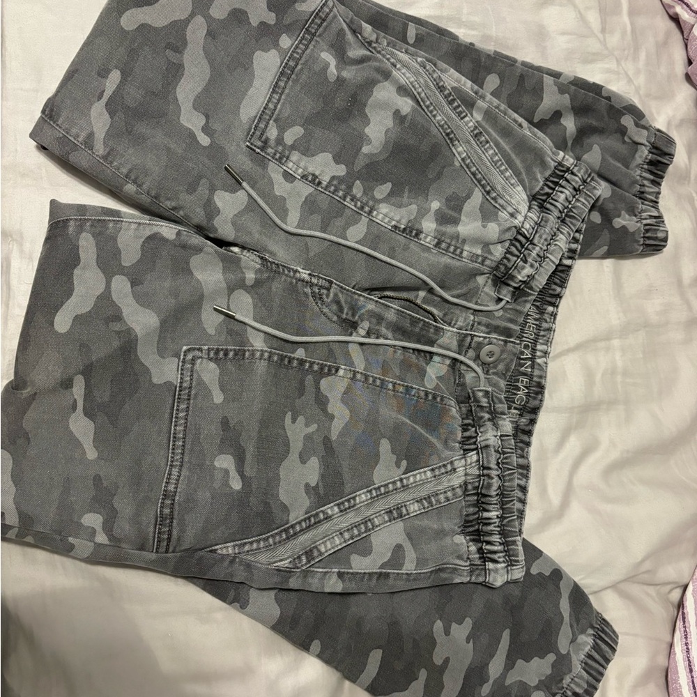 American Eagle Gray Jogger Pants